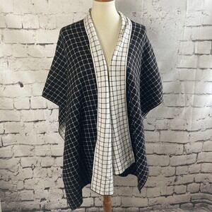 Chicos‎ Plaid Reversible Shawl Size Small Medium Black White